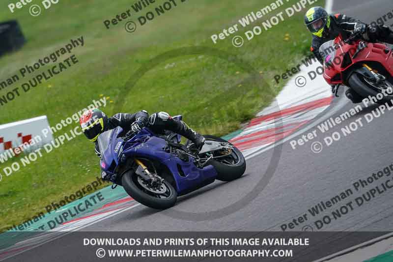 donington no limits trackday;donington park photographs;donington trackday photographs;no limits trackdays;peter wileman photography;trackday digital images;trackday photos